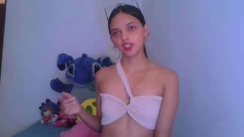 mia lucy 21 online show from 03-20-26, 06:35