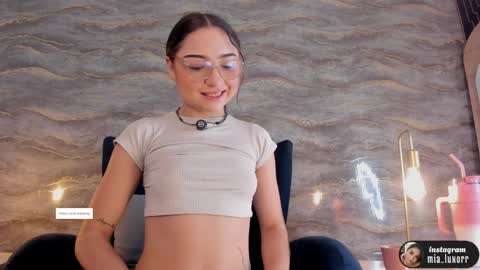 Snapshot of mia_luxor chatting on 03-31-26, 11:43 mia_luxor online show from 03-31-26, 11:43