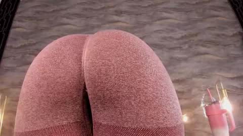 Snapshot of mia_luxor chatting on 04-01-26, 01:41 mia_luxor online show from 04-01-26, 01:41