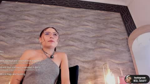 Snapshot of mia_luxor chatting on 04-03-26, 11:41 mia_luxor online show from 04-03-26, 11:41