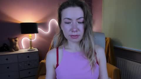 Snapshot of mia_luxx92 chatting on 01-17-26, 07:46 Mia online show from 01-17-26, 07:46