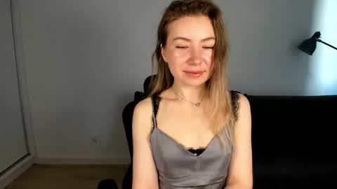 Snapshot of mia_luxx92 chatting on 02-20-26, 07:54 Mia online show from 02-20-26, 07:54