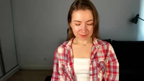 Snapshot of mia_luxx92 chatting on 03-05-26, 07:37 Mia online show from 03-05-26, 07:37