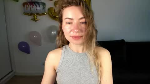 Snapshot of mia_luxx92 chatting on 04-02-26, 06:33 Mia online show from 04-02-26, 06:33