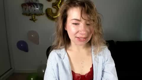 Snapshot of mia_luxx92 chatting on 04-03-26, 06:33 Mia online show from 04-03-26, 06:33