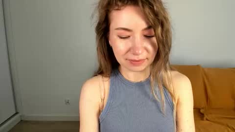 Mia online show from 05-19-26, 07:04