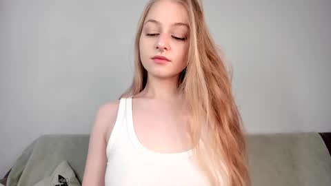 Mia here Appreciate your support online show from 05-10-26, 07:13