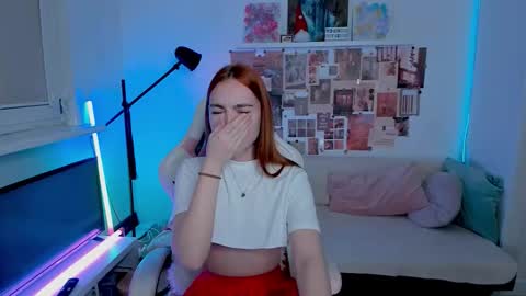 Mia online show from 02-07-26, 02:15