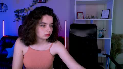 Snapshot of mia_mooon_ chatting on 06-01-26, 08:27 mia_mooon_ online show from 06-01-26, 08:27