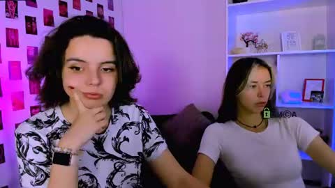 Snapshot of mia_mooon_ chatting on 06-17-26, 08:39 mia_mooon_ online show from 06-17-26, 08:39