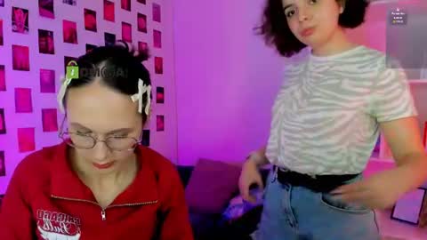Snapshot of mia_mooon_ chatting on 06-23-26, 08:45 mia_mooon_ online show from 06-23-26, 08:45