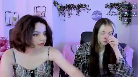 Snapshot of mia_mooon_ chatting on 06-27-26, 08:19 mia_mooon_ online show from 06-27-26, 08:19