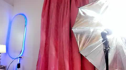 mia_nova5 online show from 06-22-26, 11:40
