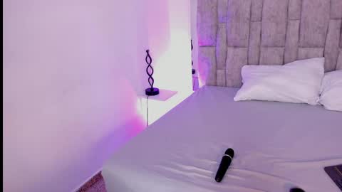 Mia nyxie online show from 04-11-26, 03:00