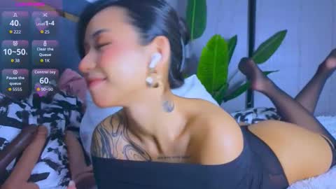 Mia online show from 01-15-26, 05:27