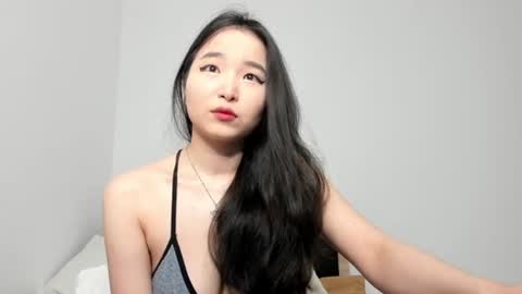 Snapshot of mia_soyun chatting on 06-11-26, 02:04 Your Soyun online show from 06-11-26, 02:04