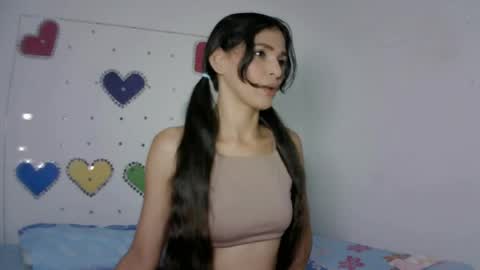 MIA suarez4 online show from 04-26-26, 09:23