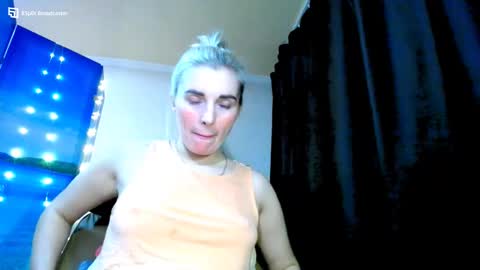 Mia. online show from 12-07-24, 09:44