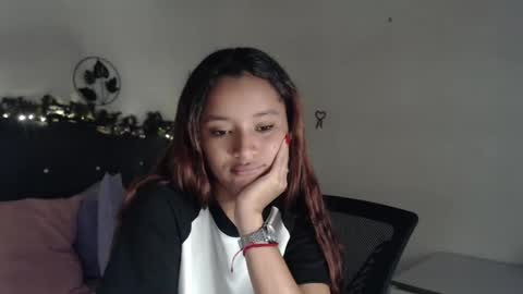 mia_sweetdc online show from 12-08-24, 09:19