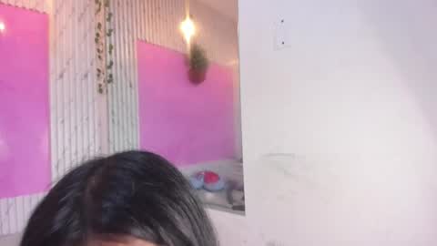 Mia online show from 04-11-26, 07:45