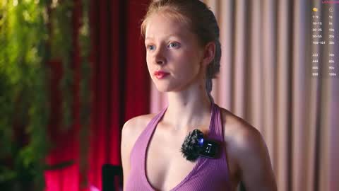 Mia online show from 01-12-26, 03:06