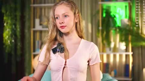 Mia online show from 02-25-26, 04:27