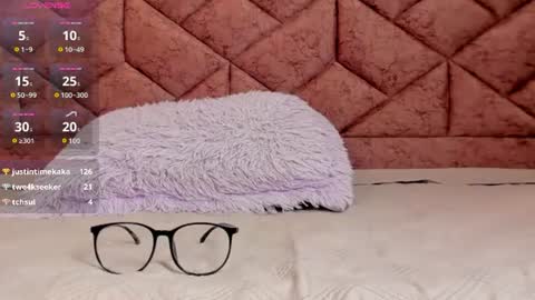 Snapshot of mia_velmont chatting on 07-31-26, 10:14 Miaaa online show from 07-31-26, 10:14