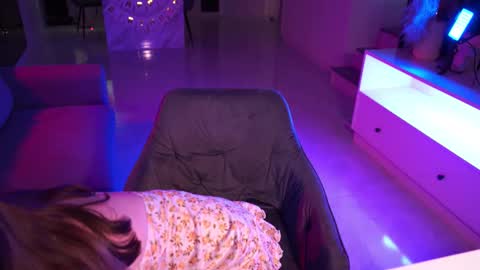 VixenMia online show from 03-25-26, 03:56