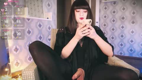 mia_wallase online show from 02-15-26, 04:31