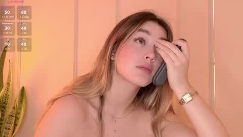 Mia White  online show from 05-18-26, 01:06