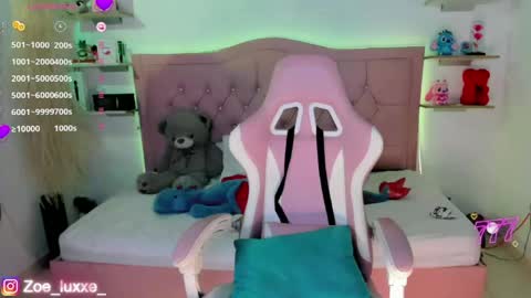 Snapshot of miaa_foxx_ chatting on 06-02-26, 09:06 Mia online show from 06-02-26, 09:06