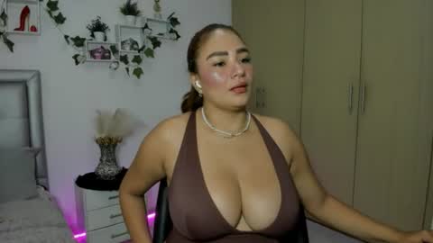 Snapshot of miaa_star_1x chatting on 06-21-26, 11:02 miaa_star_1x online show from 06-21-26, 11:02