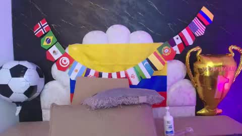 Snapshot of miaabrown__ chatting on 07-01-26, 12:07 Mia online show from 07-01-26, 12:07