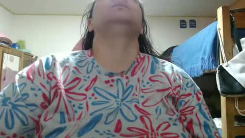 Snapshot of miaabrownn chatting on 05-02-26, 12:15 MIA online show from 05-02-26, 12:15