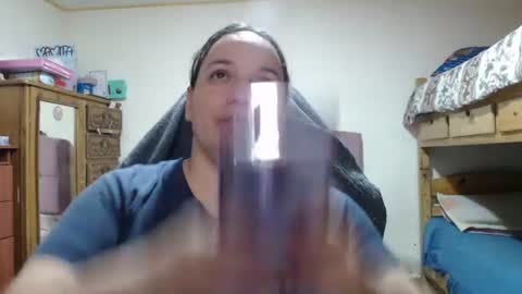 Snapshot of miaabrownn chatting on 06-10-26, 09:14 MIA online show from 06-10-26, 09:14