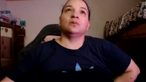 Snapshot of miaabrownn chatting on 06-11-26, 08:40 MIA online show from 06-11-26, 08:40