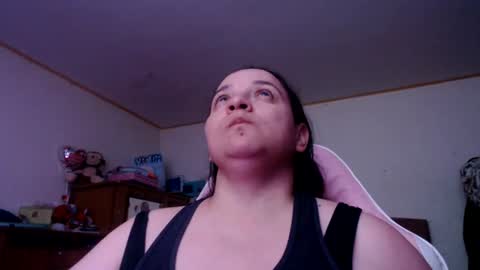 Snapshot of miaabrownn chatting on 06-26-26, 03:44 MIA online show from 06-26-26, 03:44