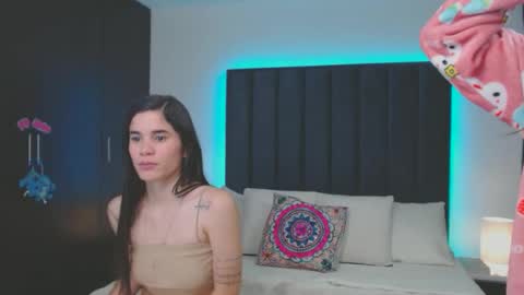 miaandnaty1 online show from 01-03-25, 07:06