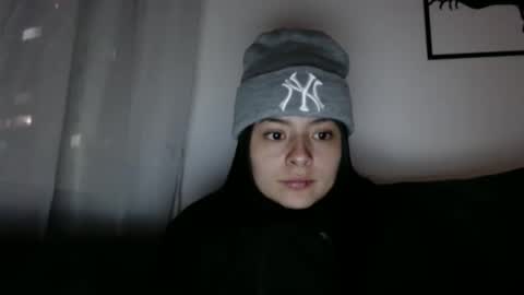 miaandnaty1 online show from 01-06-25, 04:47