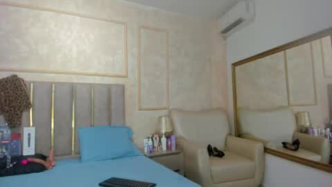 Miaasummer online show from 05-08-26, 11:37