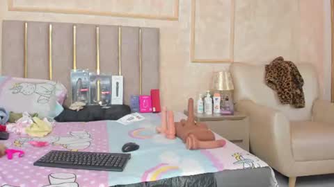 Miaasummer online show from 07-05-26, 12:01