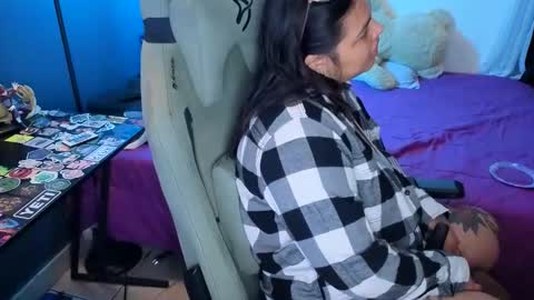 Snapshot of miacanela_xo chatting on 06-08-26, 03:51 Mia online show from 06-08-26, 03:51