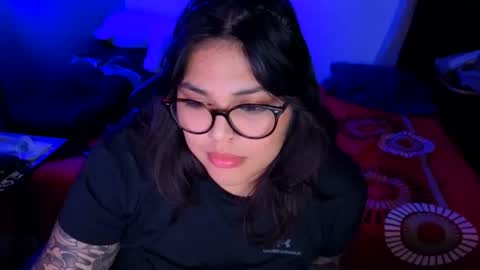 Snapshot of miacanela_xo chatting on 06-22-26, 04:31 Mia online show from 06-22-26, 04:31
