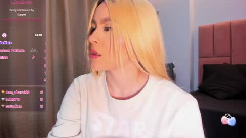 MiaCarper online show from 04-21-26, 02:04