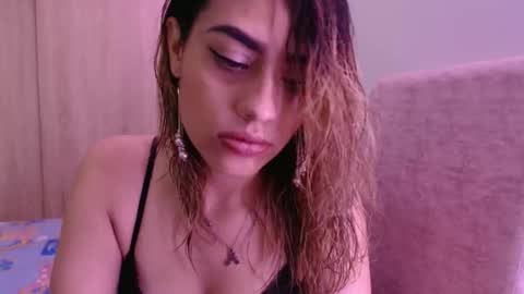 Snapshot of miacollings1 chatting on 05-01-26, 07:40 Miia online show from 05-01-26, 07:40