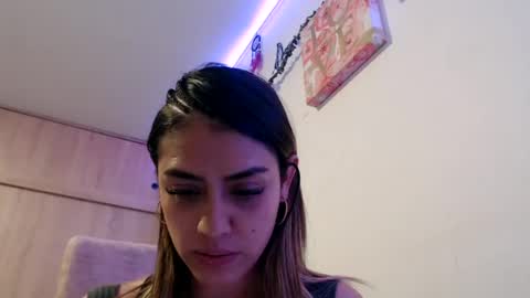 Snapshot of miacollings1 chatting on 06-22-26, 03:25 Miia online show from 06-22-26, 03:25