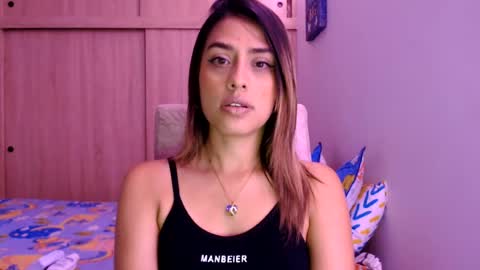 Snapshot of miacollings1 chatting on 07-31-26, 04:45 Miia online show from 07-31-26, 04:45