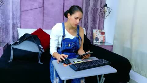 MiaCours online show from 05-10-26, 02:11