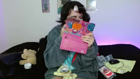 Mia david      online show from 04-19-26, 08:22