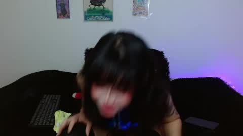 Mia david      online show from 04-23-26, 08:22